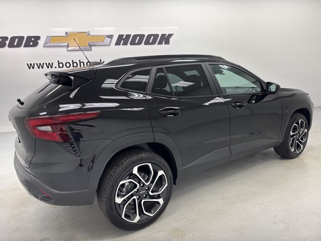 new 2025 Chevrolet Trax car, priced at $25,895