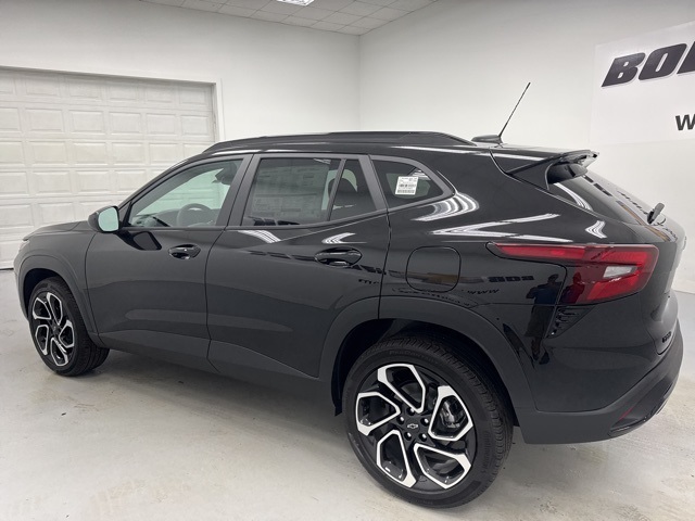 new 2025 Chevrolet Trax car, priced at $25,895