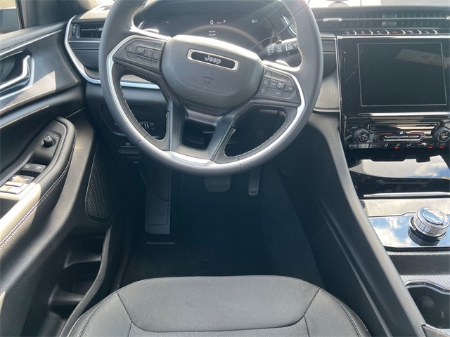 new 2025 Jeep Grand Cherokee L car, priced at $37,102