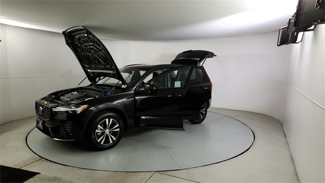 used 2025 Volvo XC60 Plug-In Hybrid car, priced at $59,997