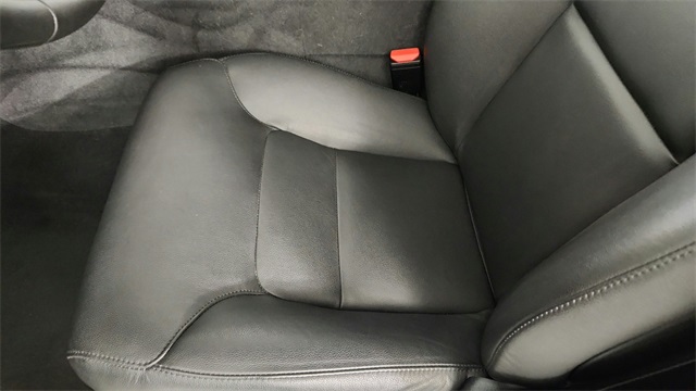 used 2025 Volvo XC60 Plug-In Hybrid car, priced at $59,997