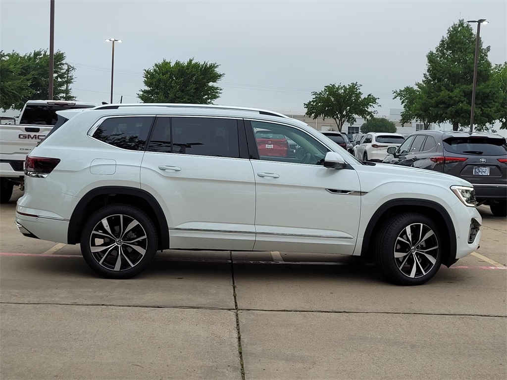 new 2025 Volkswagen Atlas car, priced at $48,946