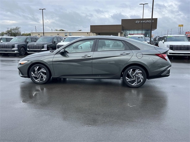 used 2025 Hyundai Elantra car, priced at $21,895