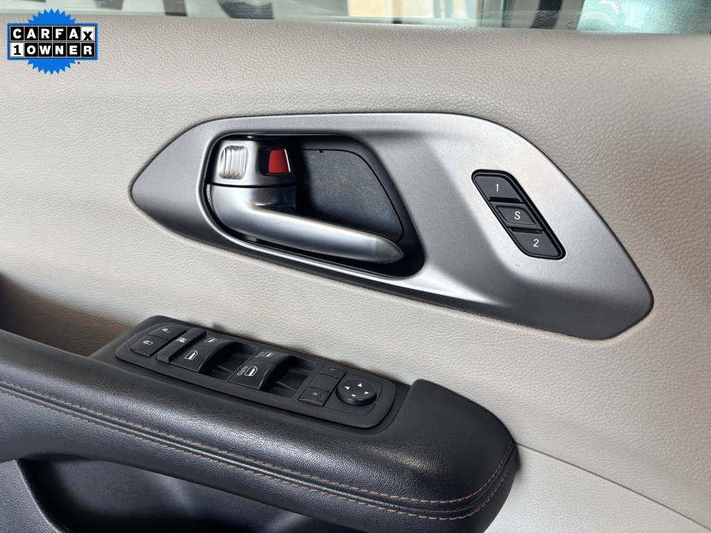used 2020 Chrysler Pacifica car, priced at $15,937