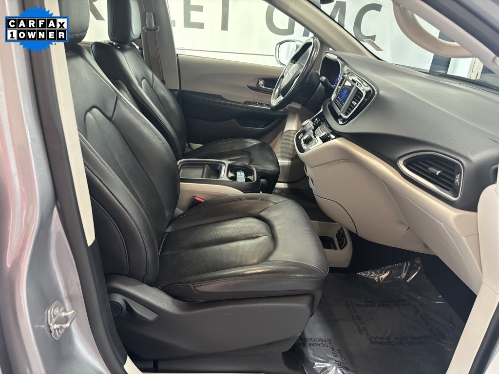 used 2020 Chrysler Pacifica car, priced at $15,937