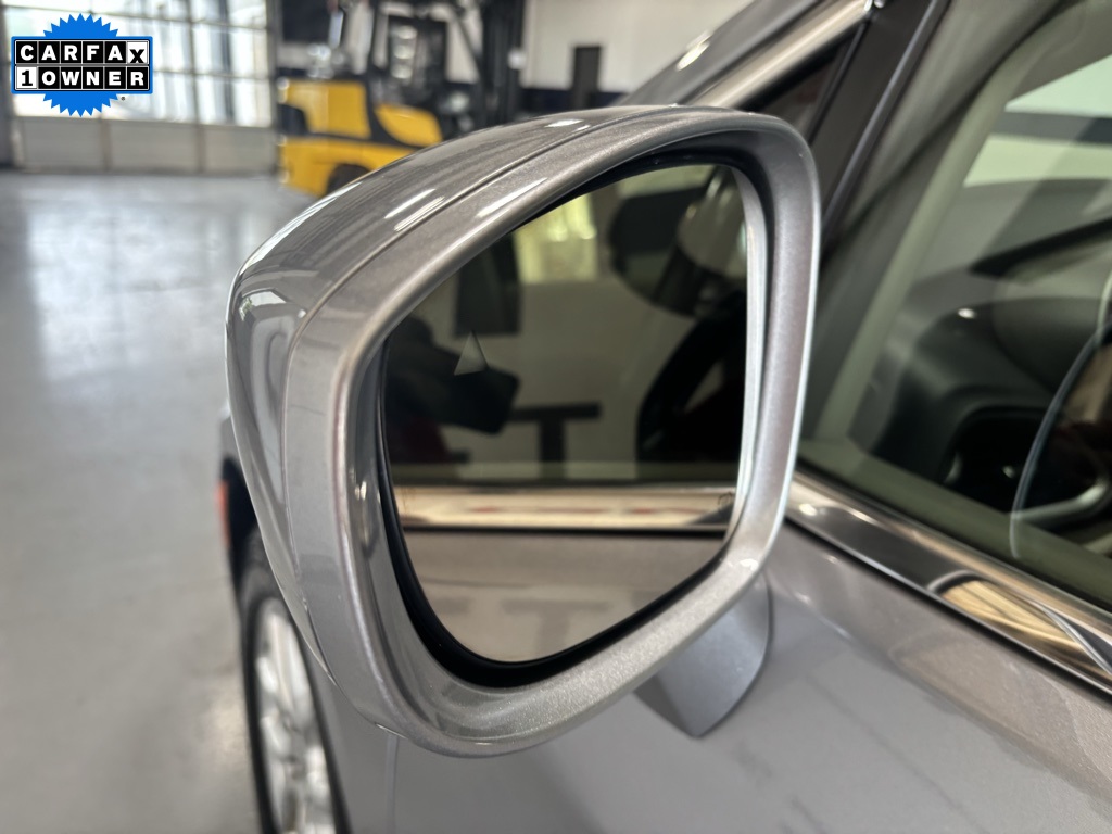 used 2020 Chrysler Pacifica car, priced at $15,937