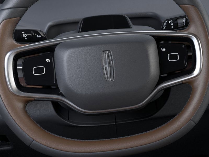 new 2025 Lincoln Navigator car, priced at $104,980