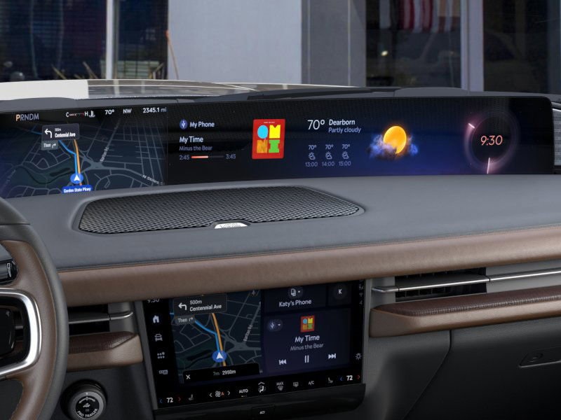 new 2025 Lincoln Navigator car, priced at $104,980