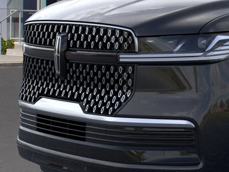 new 2025 Lincoln Navigator car, priced at $104,980