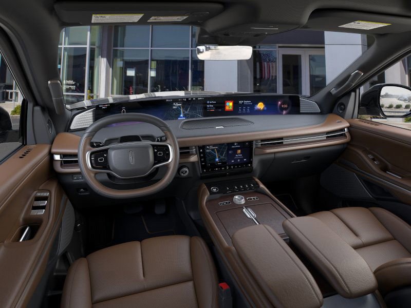 new 2025 Lincoln Navigator car, priced at $104,980