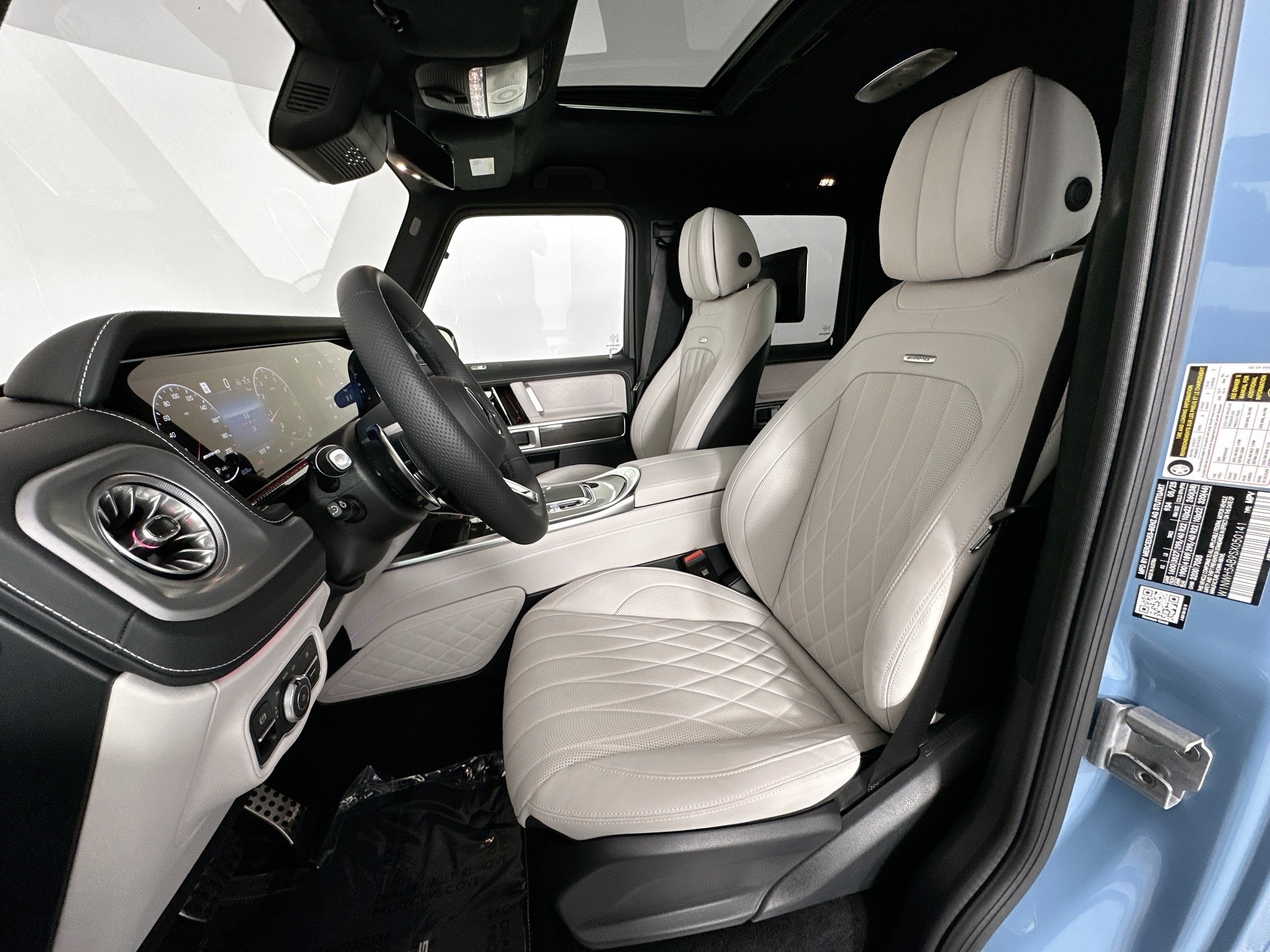 used 2025 Mercedes-Benz G-Class car, priced at $289,999
