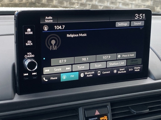 new 2025 Honda Pilot car, priced at $44,225