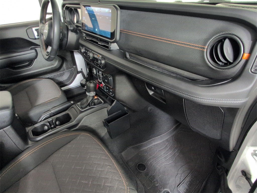 used 2024 Jeep Gladiator car, priced at $41,458