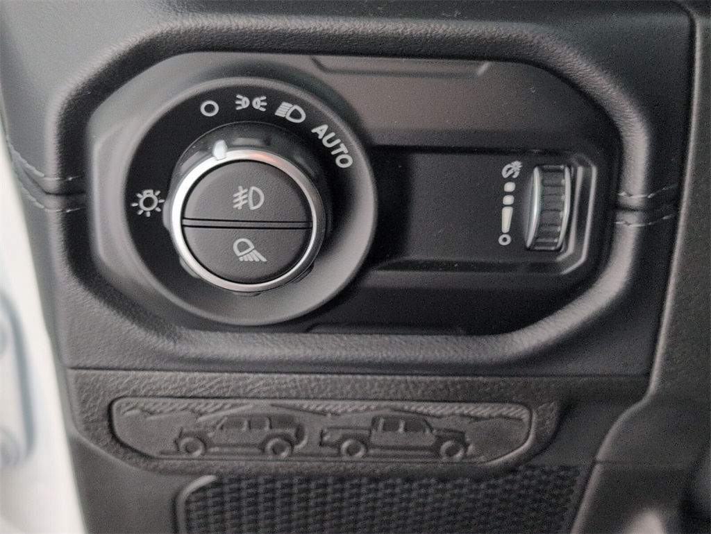 used 2024 Jeep Gladiator car, priced at $41,458