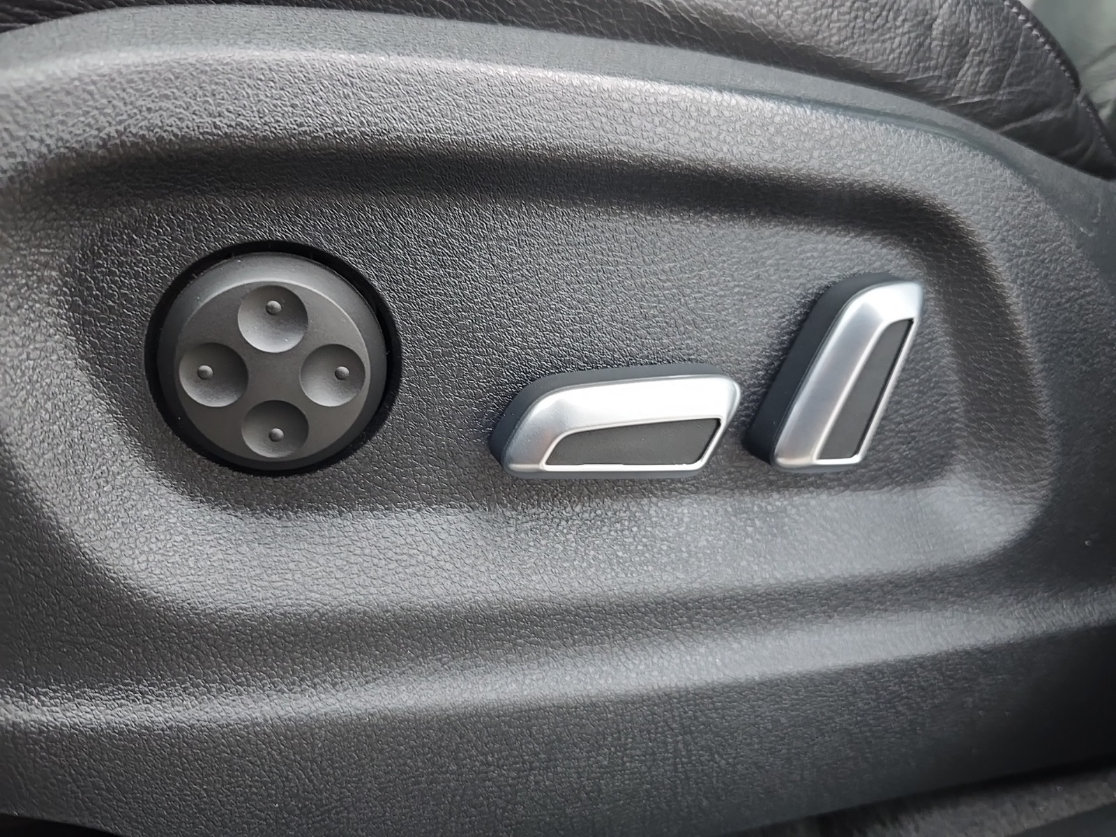 used 2016 Audi Q5 car, priced at $11,300