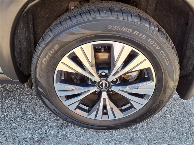 used 2023 Nissan Rogue car, priced at $22,700