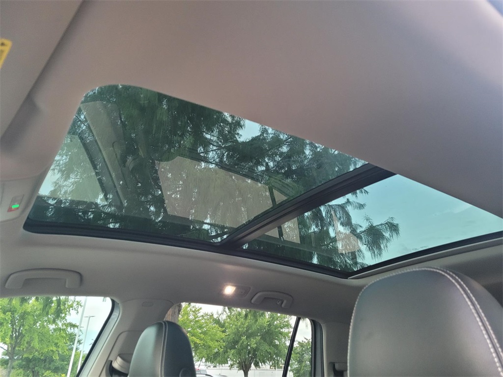 used 2022 Volkswagen Atlas car, priced at $26,396