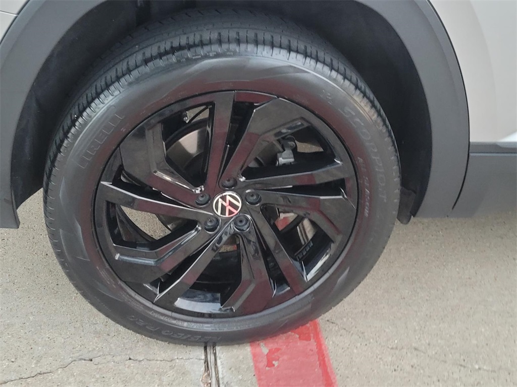 used 2022 Volkswagen Atlas car, priced at $26,396