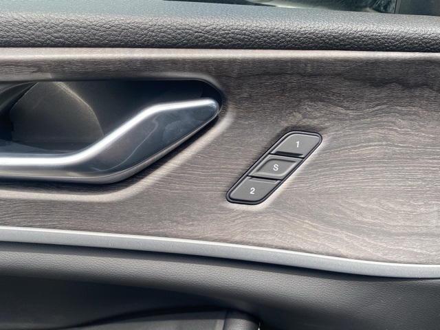 new 2025 Jeep Grand Cherokee L car, priced at $42,879
