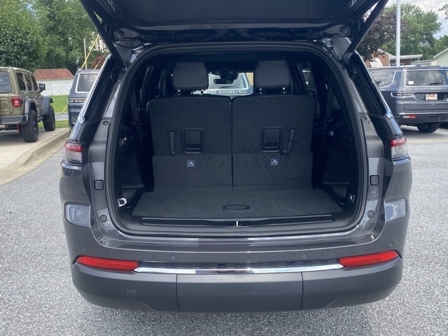 new 2025 Jeep Grand Cherokee L car, priced at $42,879