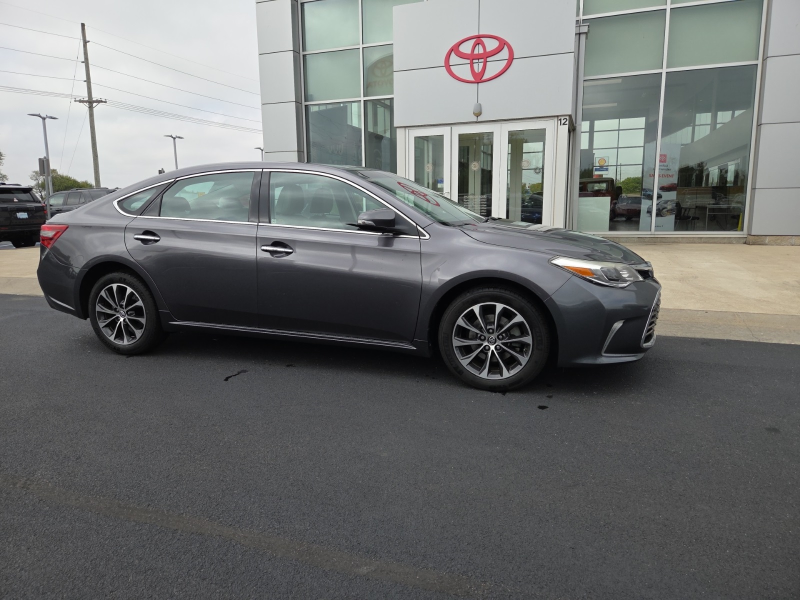 used 2016 Toyota Avalon car, priced at $13,419