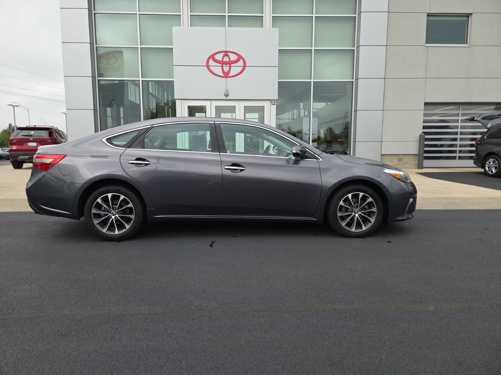 used 2016 Toyota Avalon car, priced at $13,419
