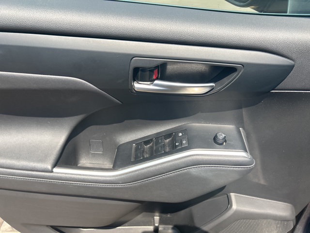 used 2023 Toyota Highlander car, priced at $38,000