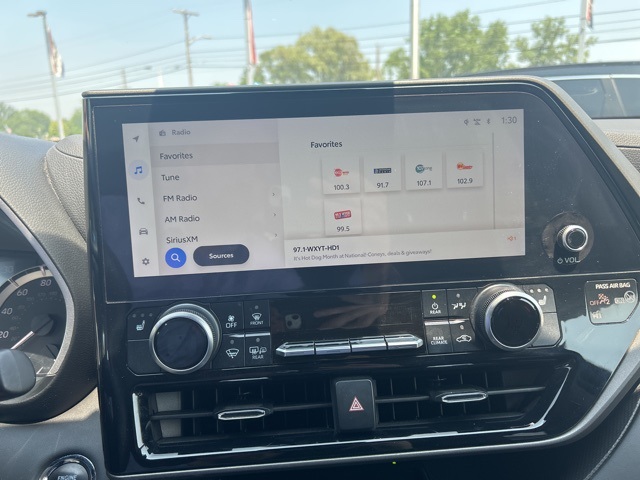 used 2023 Toyota Highlander car, priced at $38,000