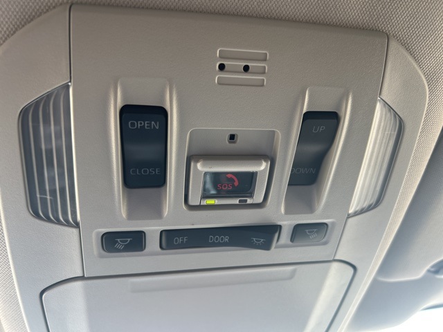 used 2023 Toyota Highlander car, priced at $38,000
