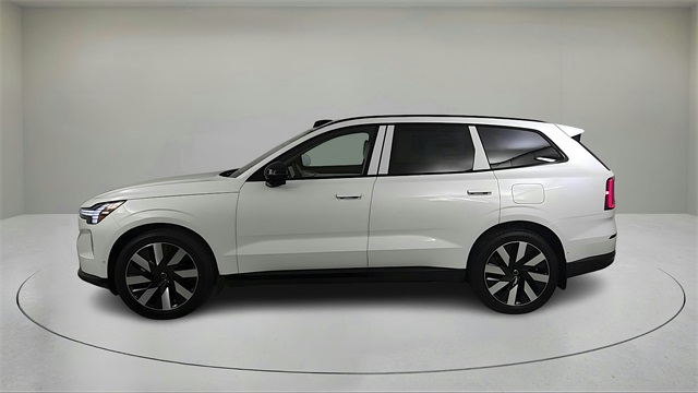 used 2025 Volvo EX90 car, priced at $79,988