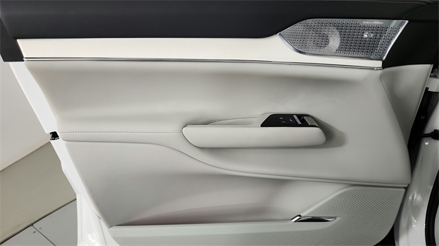 used 2025 Volvo EX90 car, priced at $79,988