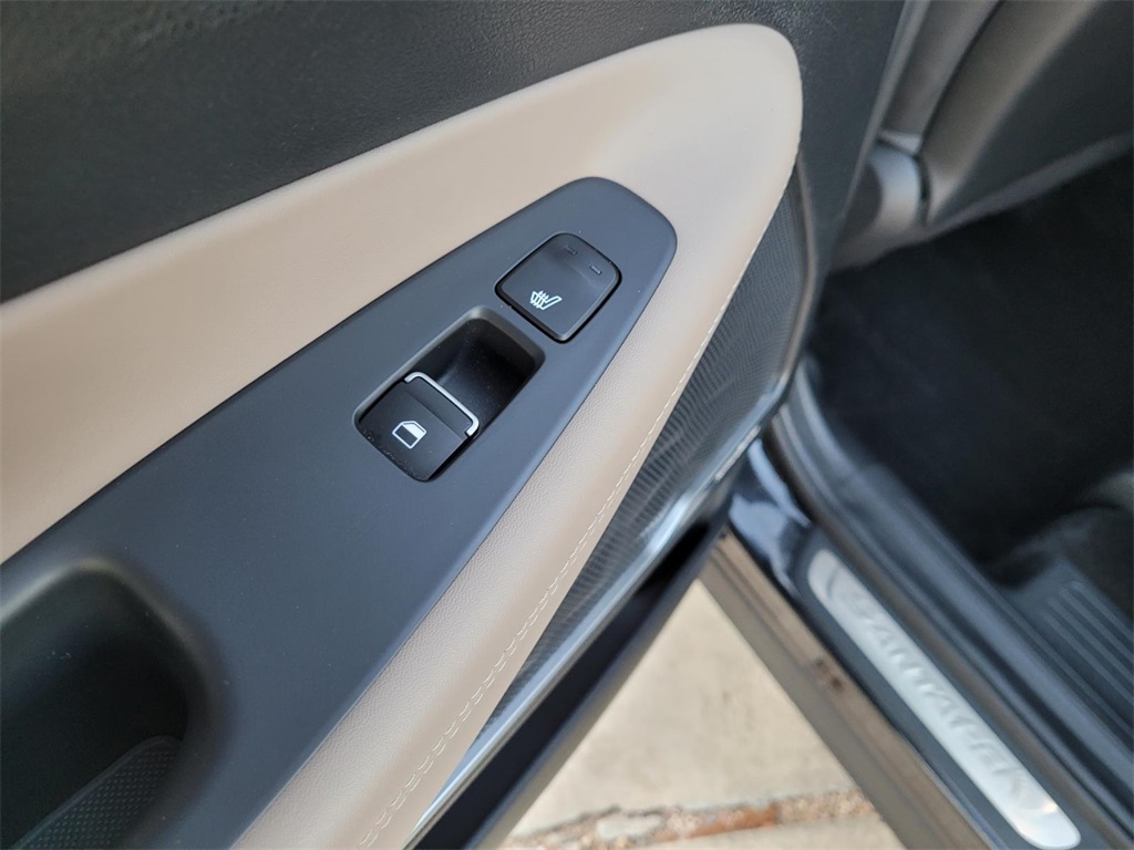 used 2021 Hyundai Santa Fe car, priced at $23,375