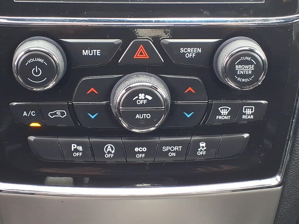 used 2021 Jeep Grand Cherokee car, priced at $22,900