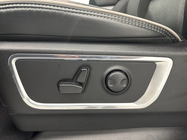 used 2025 Ram 1500 car, priced at $47,858