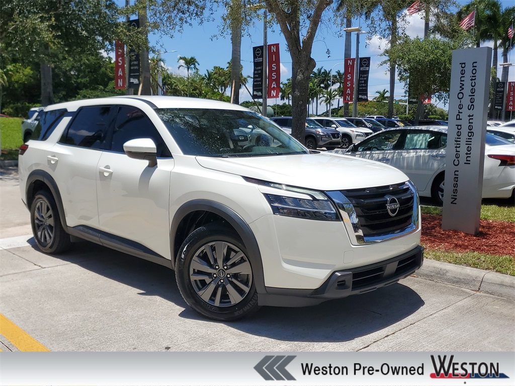 used 2022 Nissan Pathfinder car, priced at $24,995