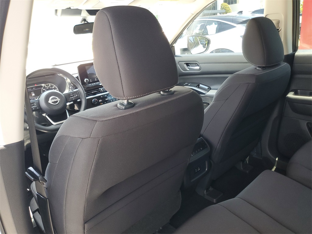 used 2022 Nissan Pathfinder car, priced at $24,995