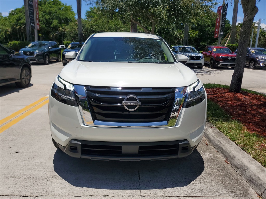 used 2022 Nissan Pathfinder car, priced at $24,995