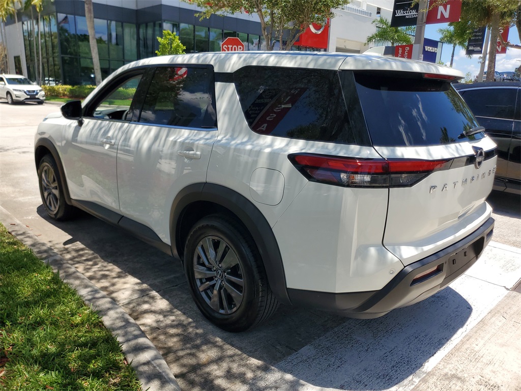 used 2022 Nissan Pathfinder car, priced at $24,995