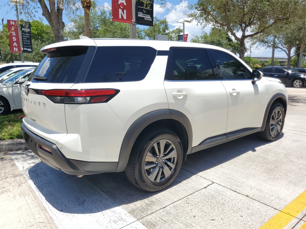 used 2022 Nissan Pathfinder car, priced at $24,995