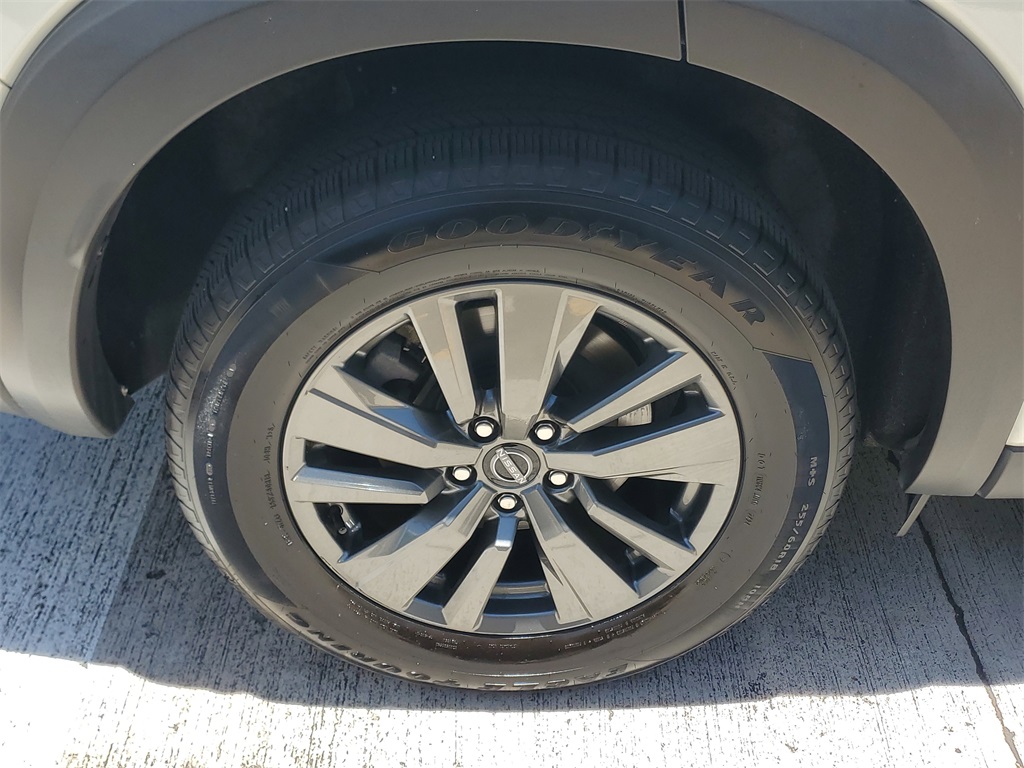 used 2022 Nissan Pathfinder car, priced at $24,995