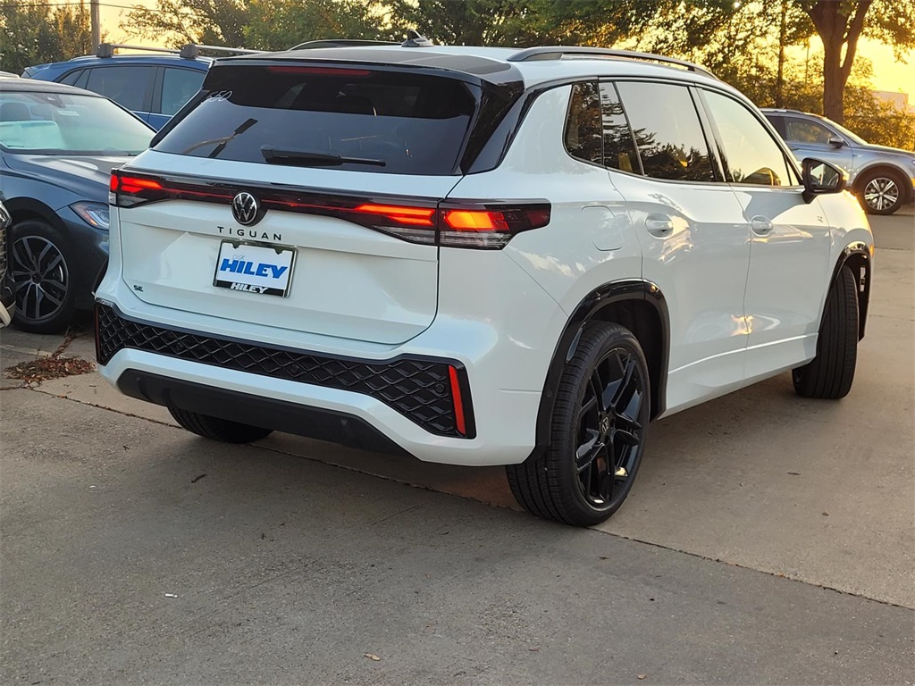 new 2025 Volkswagen Tiguan car, priced at $37,591