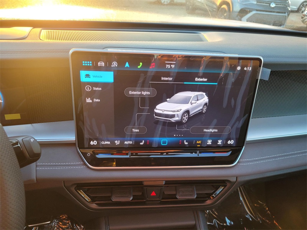 new 2025 Volkswagen Tiguan car, priced at $37,591