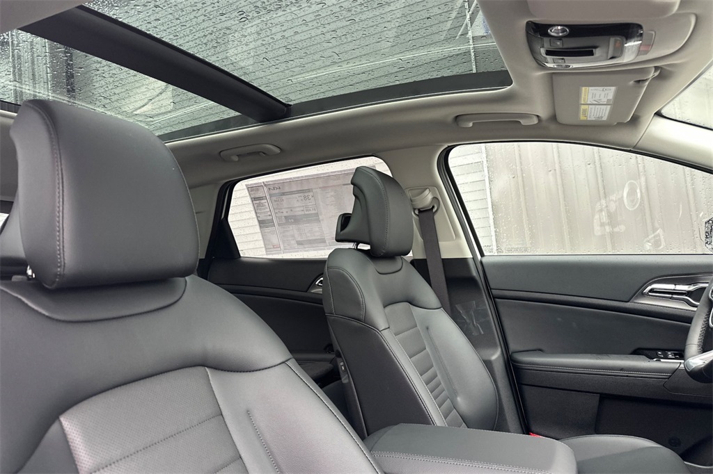 new 2025 Kia Sportage Hybrid car, priced at $36,755