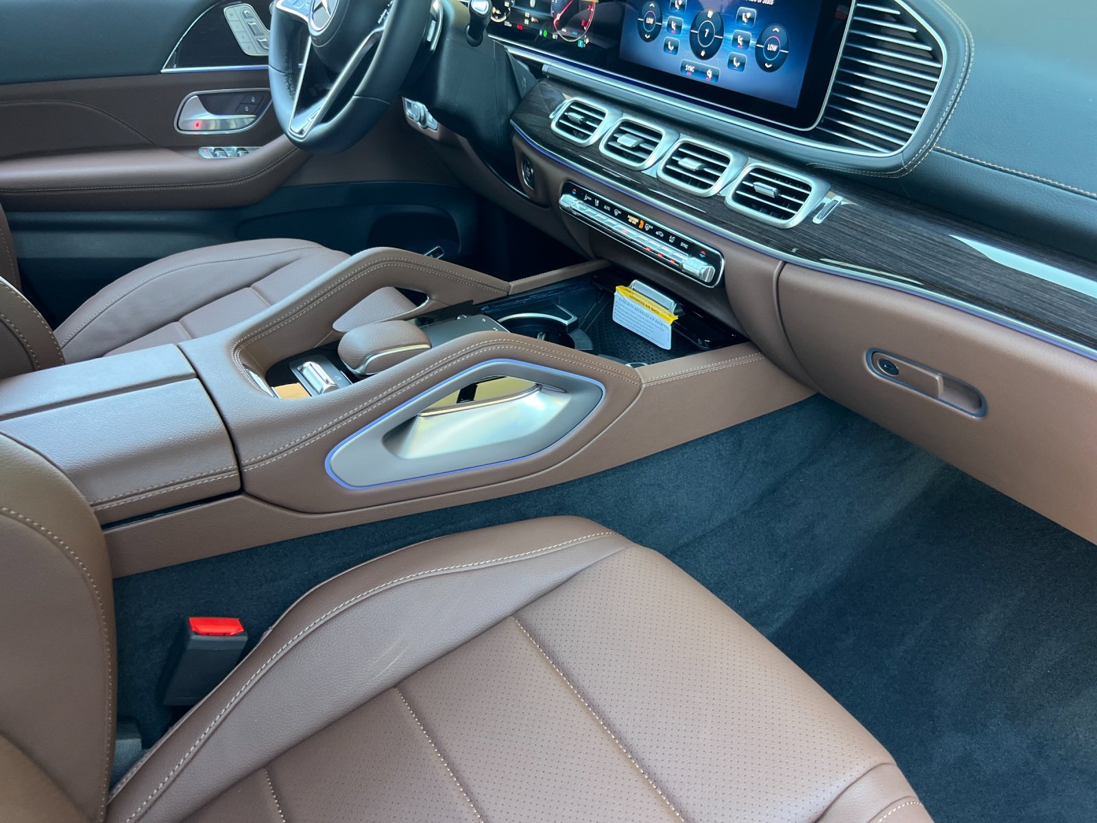 new 2025 Mercedes-Benz GLS car