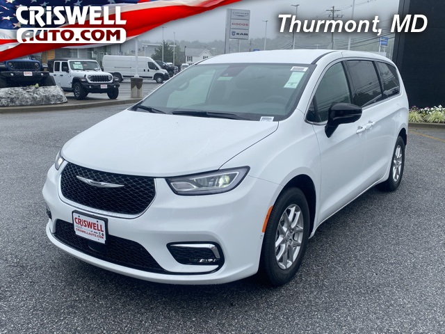 new 2026 Chrysler Pacifica car, priced at $38,524