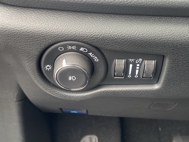 new 2026 Chrysler Pacifica car, priced at $38,524