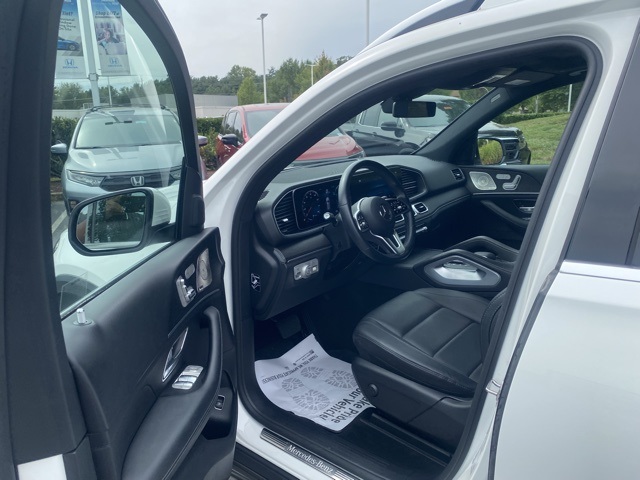 used 2022 Mercedes-Benz GLE car, priced at $43,995