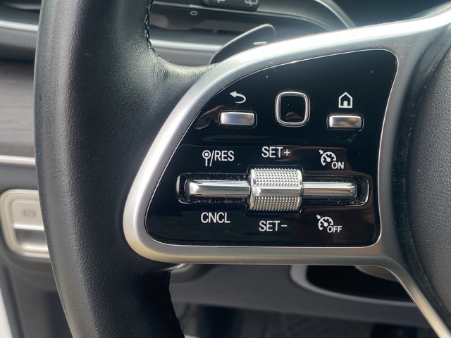 used 2022 Mercedes-Benz GLE car, priced at $43,995