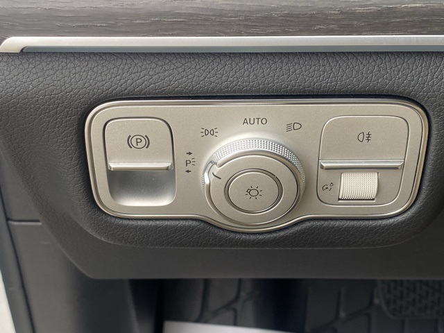 used 2022 Mercedes-Benz GLE car, priced at $43,995