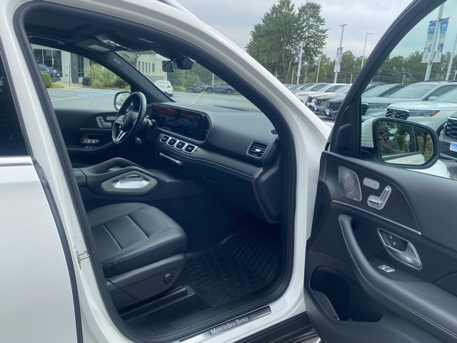 used 2022 Mercedes-Benz GLE car, priced at $43,995